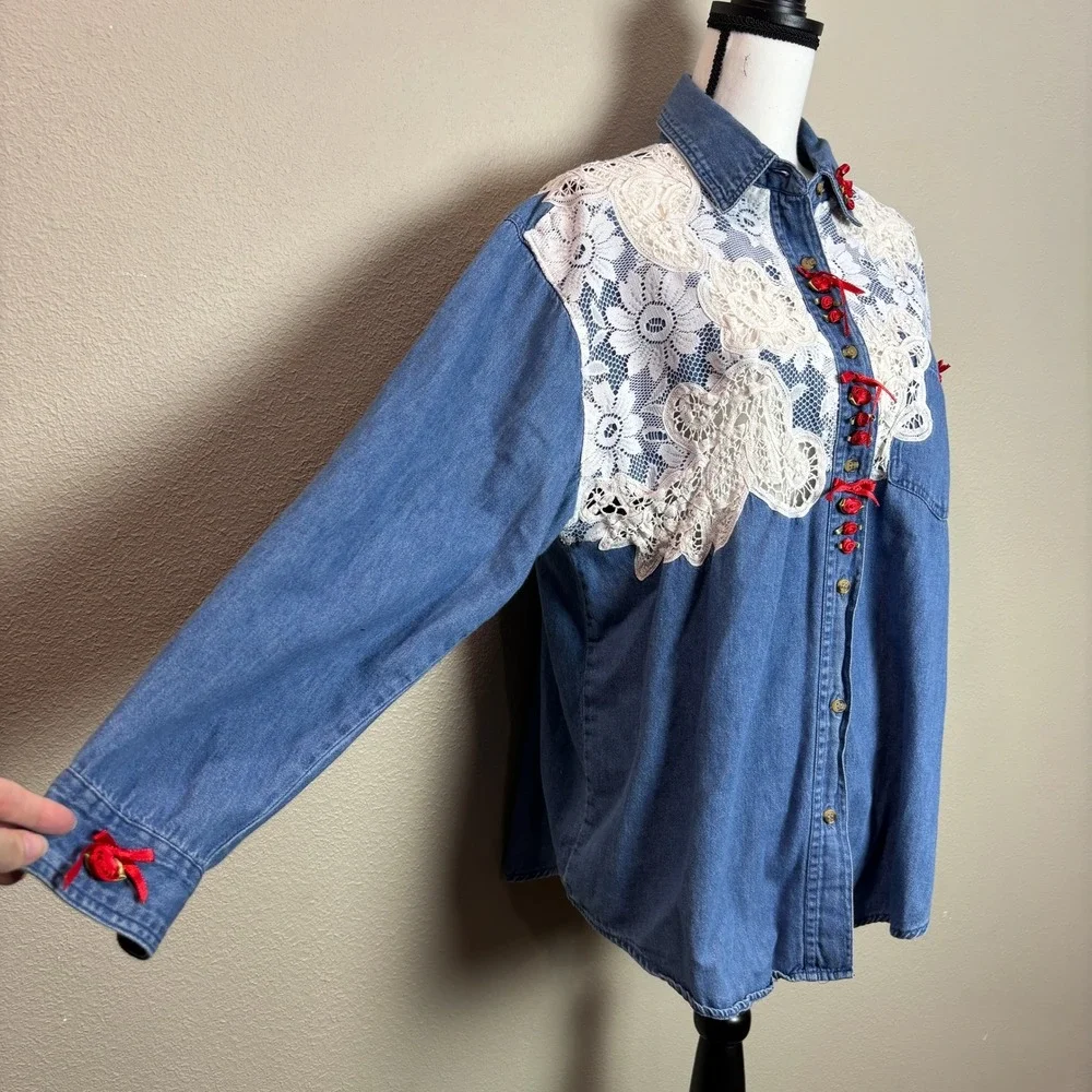 PTNY Denim Shirt Lace Applique Rose Accents Western Blouse‎ Size Large 90s